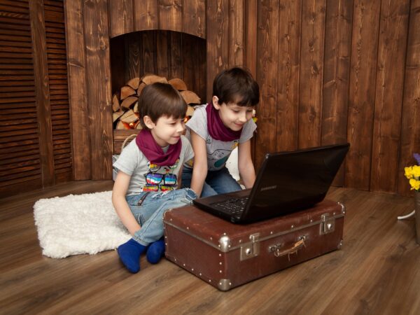 Kids watching TV on a computer