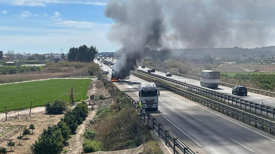 Truck on fire on AP-7 near Daya Nueva